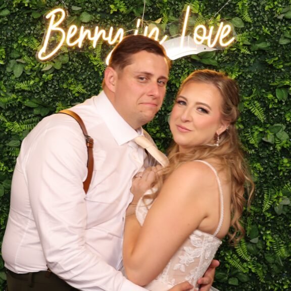 A Timeless Celebration at J Winston Winery: Taylor & Matthew’s Wedding with 3Klicks Photobooth